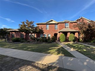 575 S Virginia Hills Drive 105, Mckinney, TX 75072
