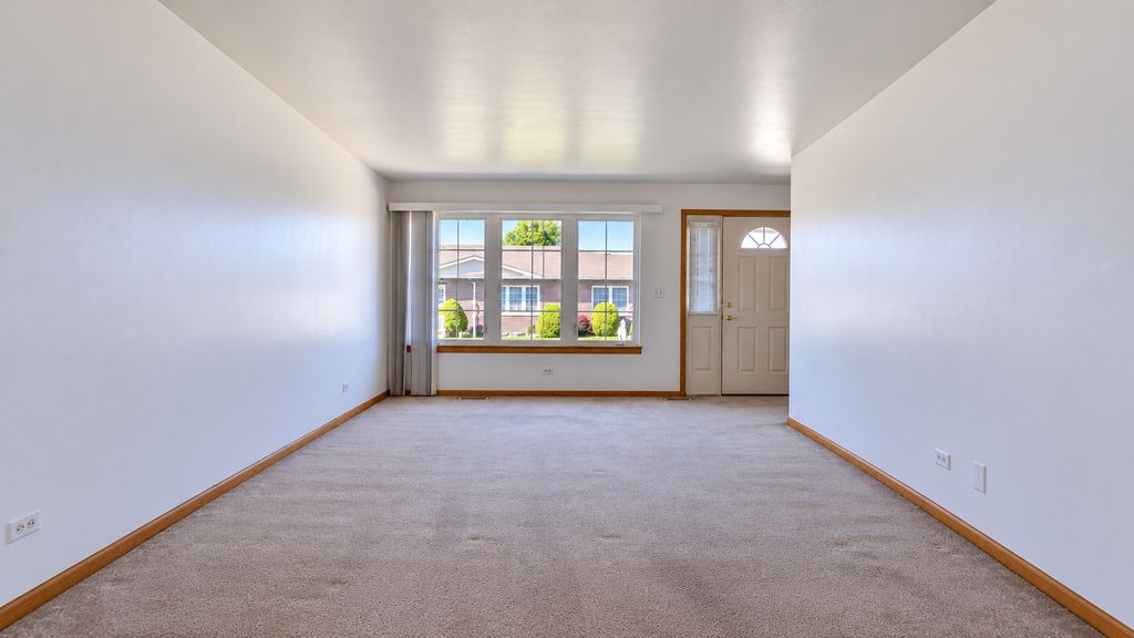 11455 Crossings Court, Alsip, IL 60803 — photo 4