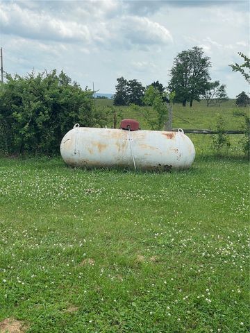775 County Road 219, Berryville, AR 72616