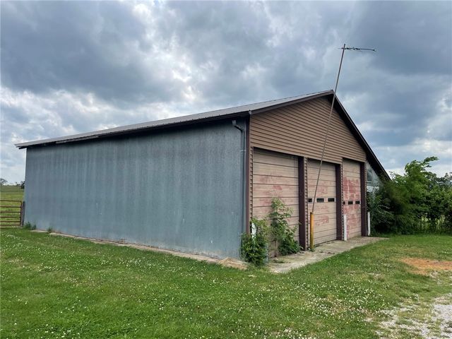 775 County Road 219, Berryville, AR 72616