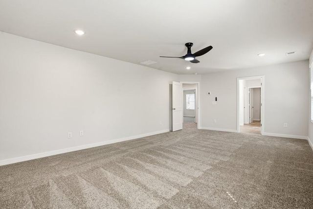 1555 SUNGROWN Way, Mcdonough, GA 30253
