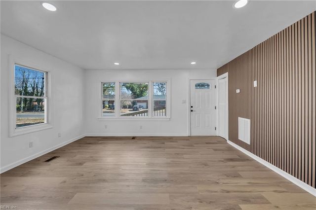 2200 Deep Creek BLVD, Portsmouth, VA 23704