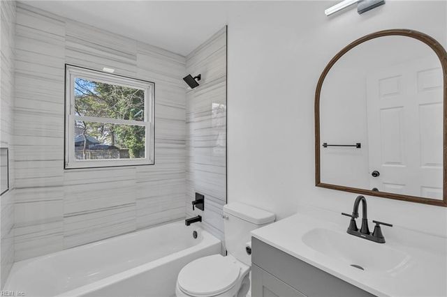 2200 Deep Creek BLVD, Portsmouth, VA 23704