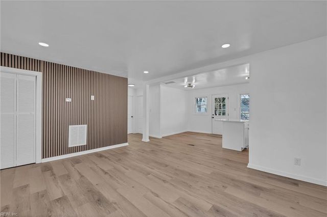 2200 Deep Creek BLVD, Portsmouth, VA 23704