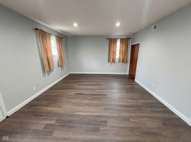 10209 Broadway Street, Indianapolis, IN 46280