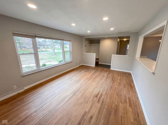 10209 Broadway Street, Indianapolis, IN 46280