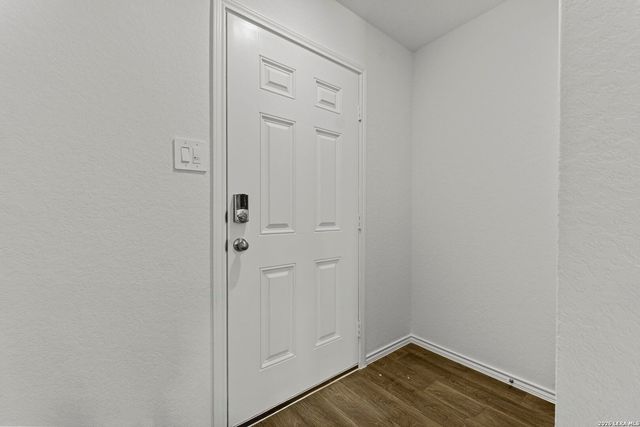 14727 Armstrong Fld, San Antonio, TX 78245