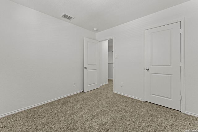 14727 Armstrong Fld, San Antonio, TX 78245
