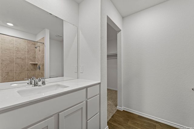 14727 Armstrong Fld, San Antonio, TX 78245
