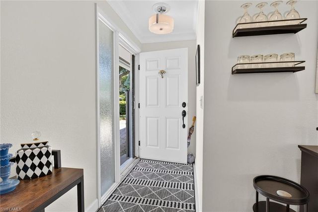 18 Rivard RD 9, Naples, FL 34112