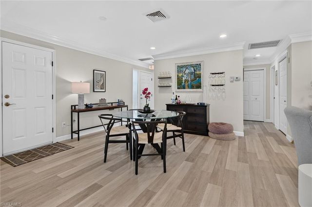 18 Rivard RD 9, Naples, FL 34112