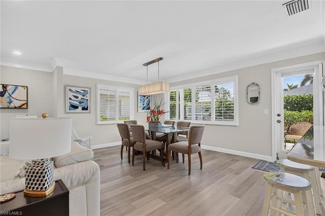 18 Rivard RD 9, Naples, FL 34112