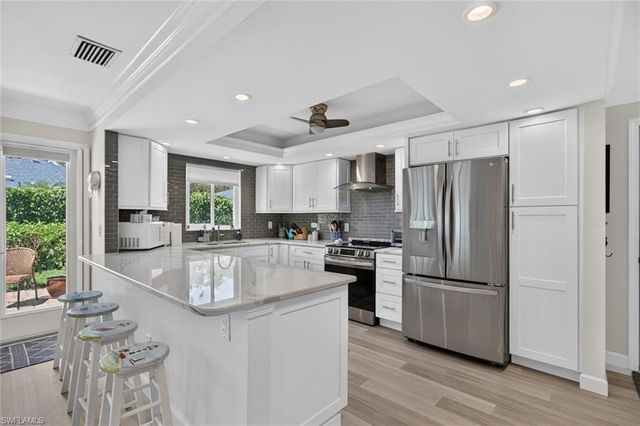 18 Rivard RD 9, Naples, FL 34112
