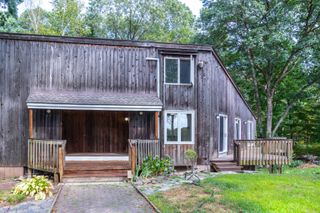 295 Dayton Road APT A, Glastonbury, CT 06073