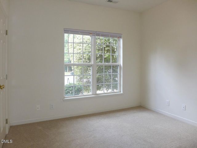 101 Rock Haven Road B206, Carrboro, NC 27510