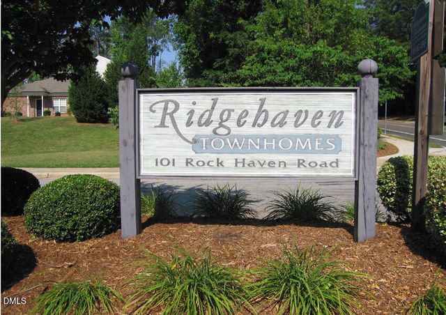 101 Rock Haven Road B206, Carrboro, NC 27510