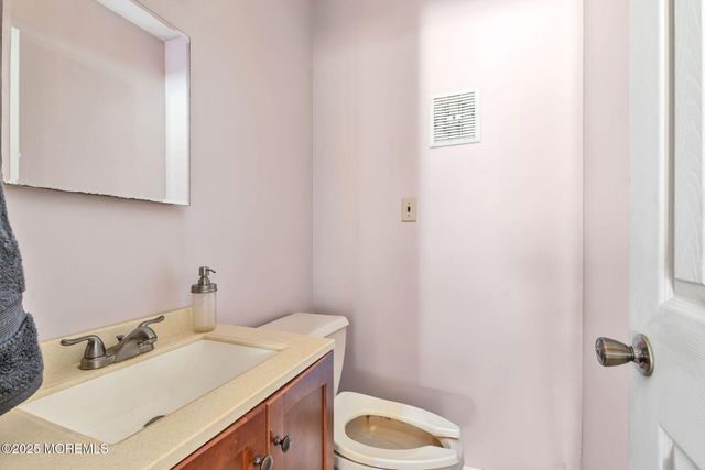 807 Bay Avenue, Toms River, NJ 08753
