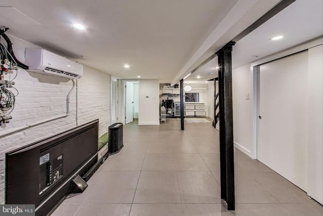 1819 D ST SE, Washington, DC 20003