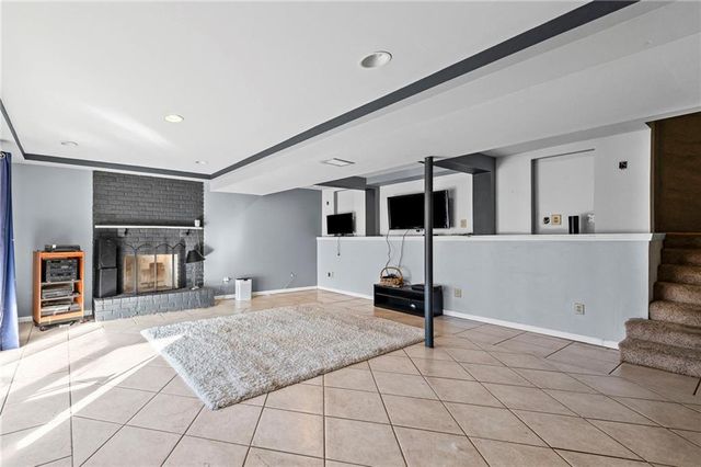 1910 NW 45th Street, Riverside, MO 64150