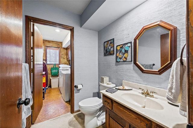 1910 NW 45th Street, Riverside, MO 64150