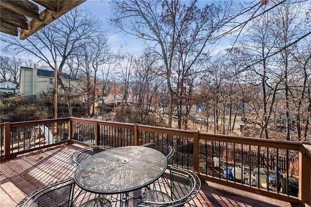 1910 NW 45th Street, Riverside, MO 64150