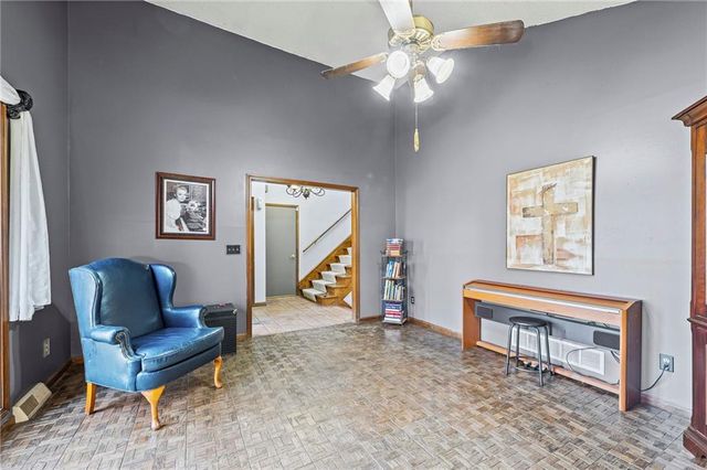 1910 NW 45th Street, Riverside, MO 64150