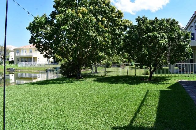 5273 SW 158th Ave, Miramar, FL 33027