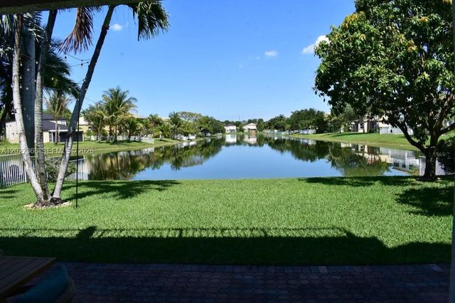 5273 SW 158th Ave, Miramar, FL 33027