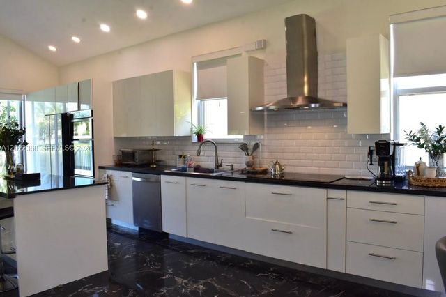 5273 SW 158th Ave, Miramar, FL 33027