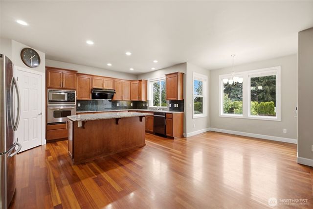 8111 113th Street Ct E, Puyallup, WA 98373