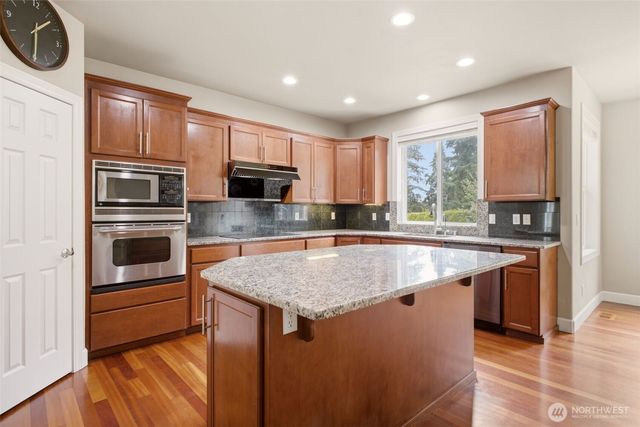 8111 113th Street Ct E, Puyallup, WA 98373