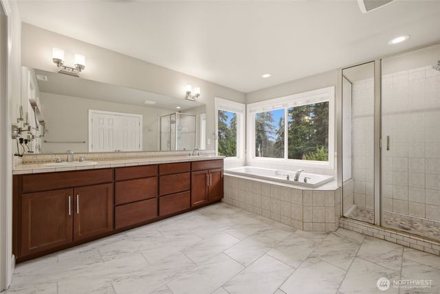 8111 113th Street Ct E, Puyallup, WA 98373