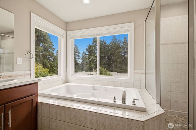 8111 113th Street Ct E, Puyallup, WA 98373