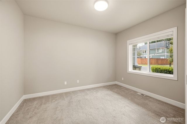 8111 113th Street Ct E, Puyallup, WA 98373