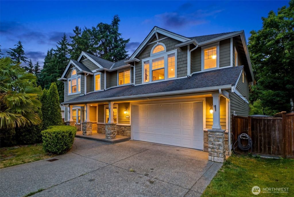 8111 113th Street Ct E, Puyallup, WA 98373