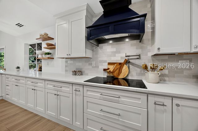 9 Fort Walker Dr, Hilton Head Island, SC 29928