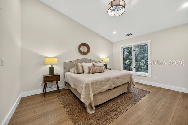 9 Fort Walker Dr, Hilton Head Island, SC 29928