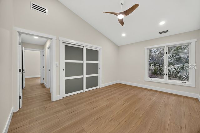 9 Fort Walker Dr, Hilton Head Island, SC 29928