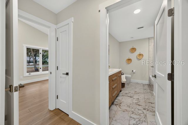 9 Fort Walker Dr, Hilton Head Island, SC 29928