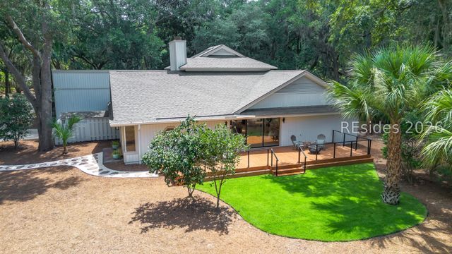 9 Fort Walker Dr, Hilton Head Island, SC 29928