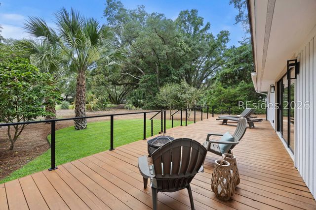 9 Fort Walker Dr, Hilton Head Island, SC 29928