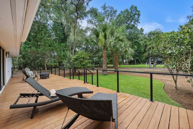 9 Fort Walker Dr, Hilton Head Island, SC 29928