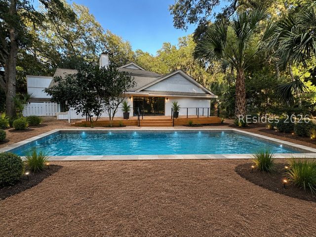 9 Fort Walker Dr, Hilton Head Island, SC 29928