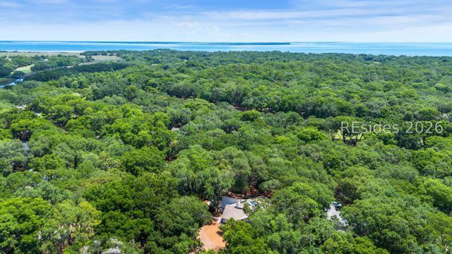 9 Fort Walker Dr, Hilton Head Island, SC 29928