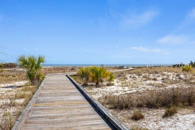 9 Fort Walker Dr, Hilton Head Island, SC 29928