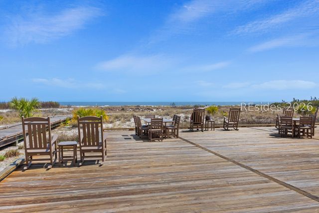 9 Fort Walker Dr, Hilton Head Island, SC 29928