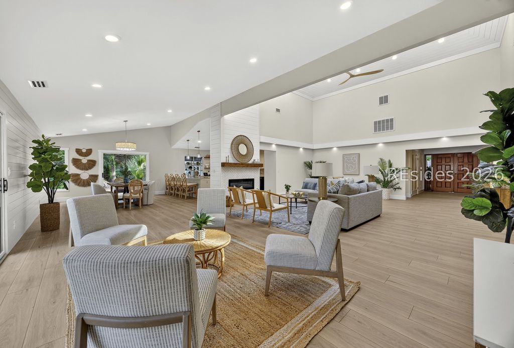 9 Fort Walker Dr, Hilton Head Island, SC 29928