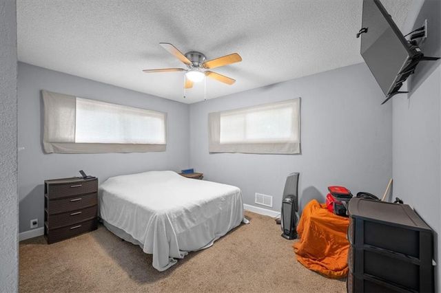 10711 Ewing Drive, Kansas City, MO 64134