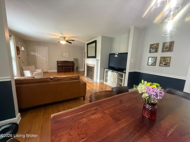 2507 Alanmede Rd, Louisville, KY 40205