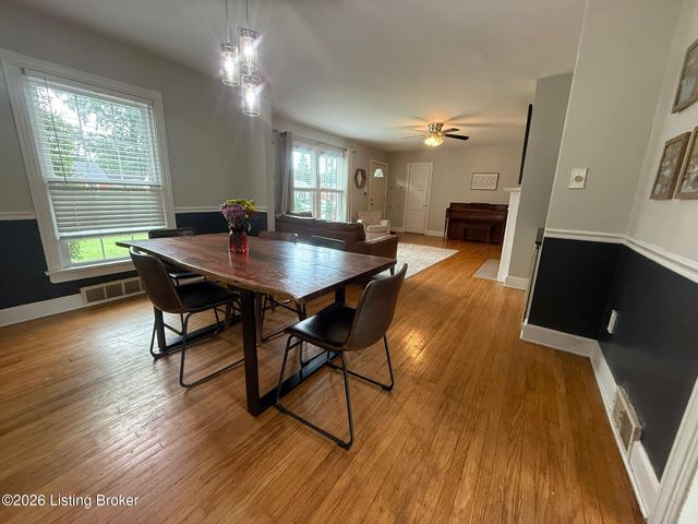 2507 Alanmede Rd, Louisville, KY 40205
